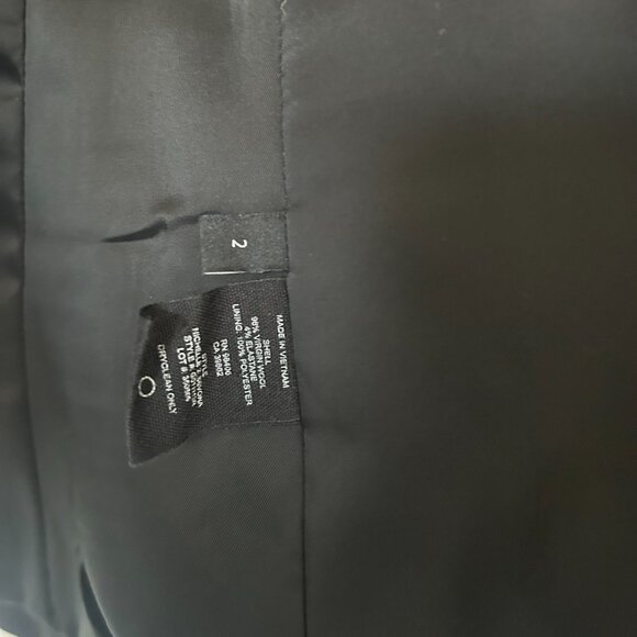 Theory Black Wool Blend Tailored Blazer – Size 2 – Classic Workwear - Picture 6 of 6